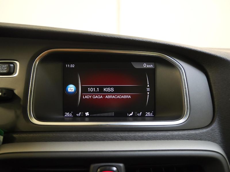 Volvo V40 - fotka 21 z 27