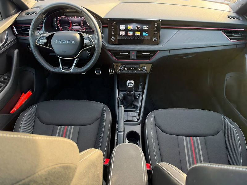 Škoda Kamiq Monte Carlo 1,0 TSI 85 kW 6° M - fotka 5 z 32