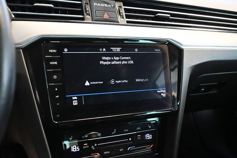 Volkswagen Passat (2023) 2.0 LED ACC VIRTUAL Tažné kame - fotka 22 z 38