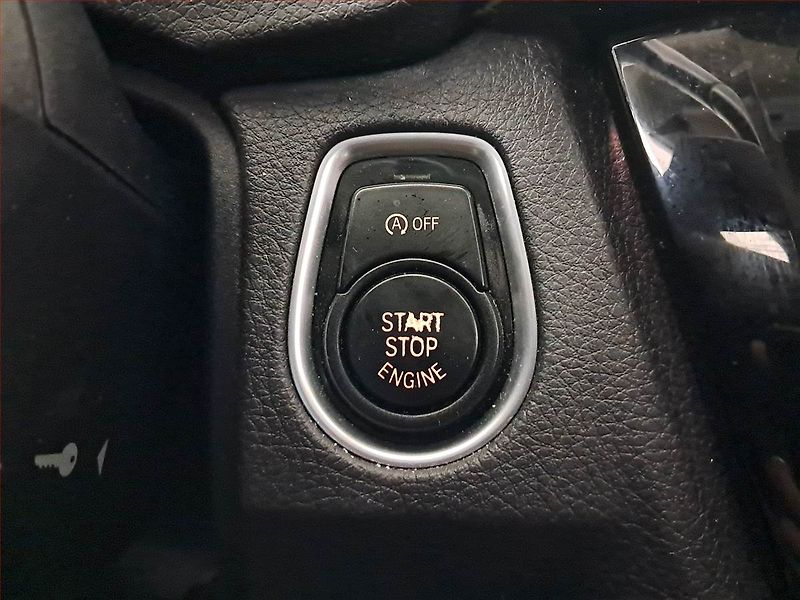 BMW Řada 3 (2016) 320 d, Automat, Tempomat - fotka 24 z 24