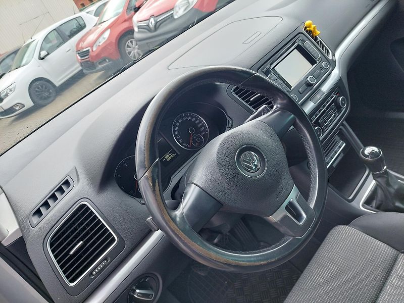 Volkswagen Sharan (2012) 2.0TDi 103kW 7míst - fotka 10 z 37