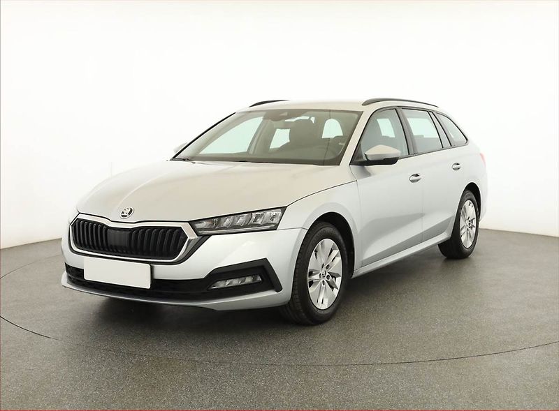 Škoda Octavia (2022) Ambition 2.0 TDI, ČR,1.maj - fotka 2 z 24