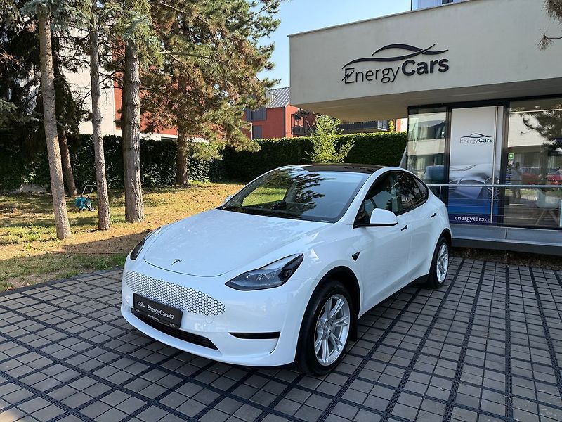 Tesla Model Y Standrart Range LFP Tažné - fotografie inzerátu