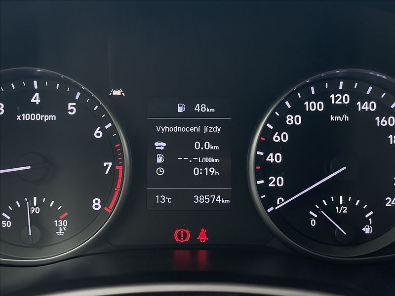 Hyundai i30 1,5 CVVT Combi Comfort - fotka 10 z 23