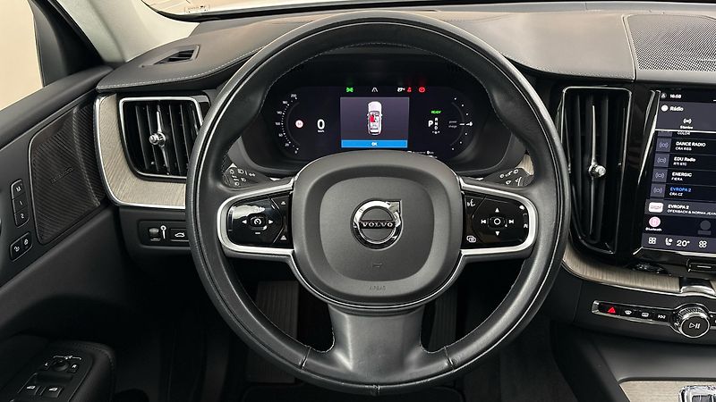 Volvo XC60 2.0 T6 AUT AWD Recharge Inscri - fotka 9 z 33