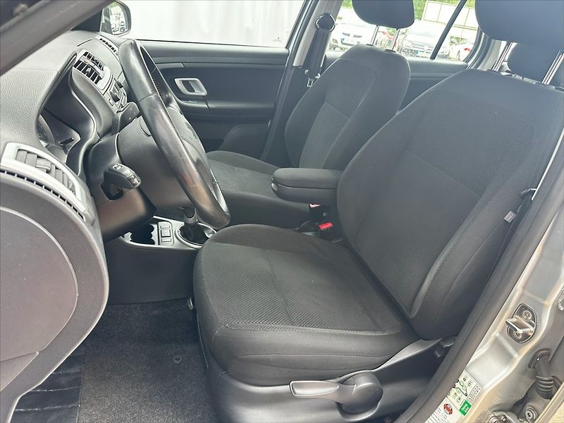 Škoda Fabia 1,9 TDI 77kW - fotka 10 z 32