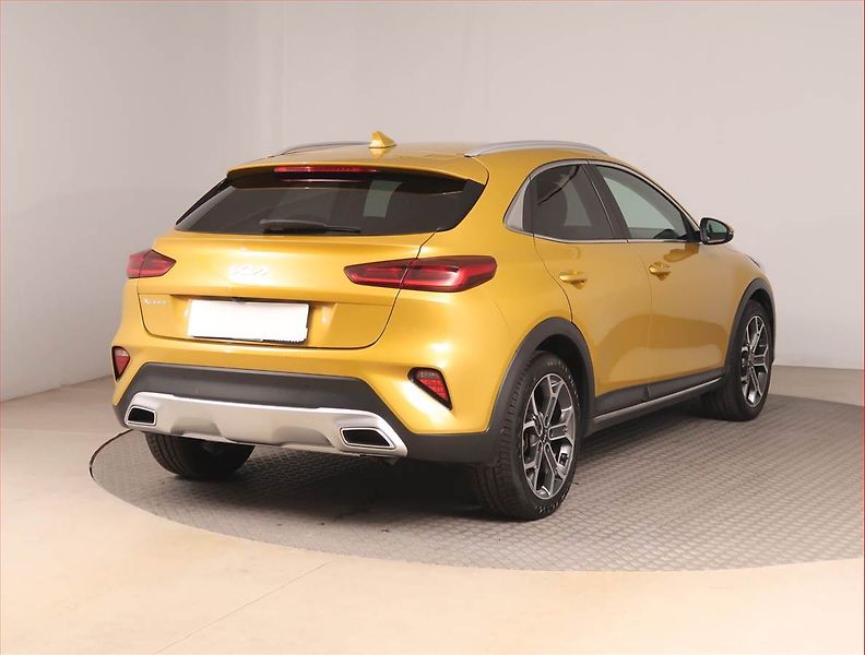 Kia XCeed (2022) Exclusive 1.5 T-GDI - fotka 5 z 17
