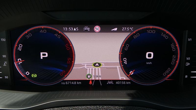 Škoda Karoq 2.0TDI 110kW Sportline 4x4 DSG - fotka 14 z 24