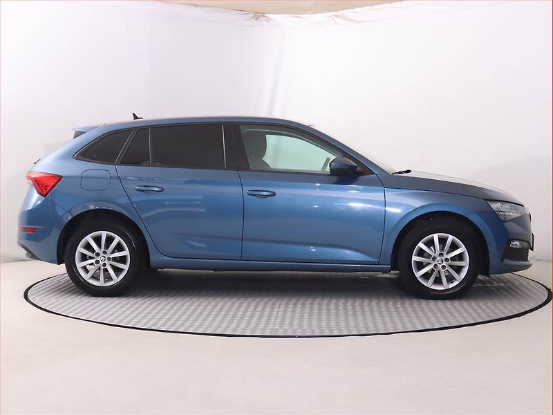 Škoda Scala (2021) Joy 1.0 TSI, Serv.kniha - fotka 6 z 22
