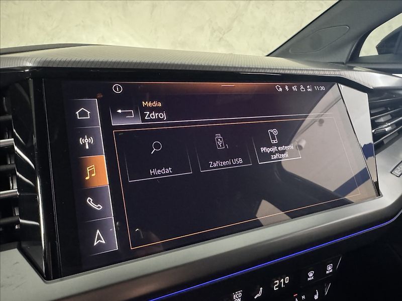 Audi Q4 e-tron 150kW Sport LED Kamera HUD - fotka 38 z 48