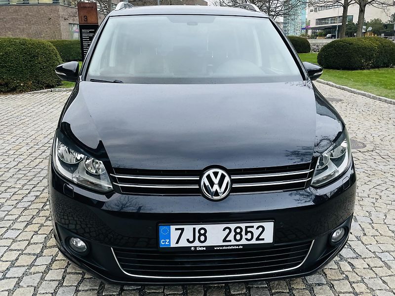 Volkswagen Touran 1.4TSI VÝHŘEV SERVISKA TAŽNÉ - fotka 7 z 43