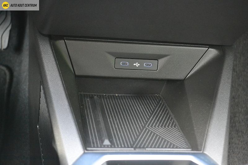 Renault Clio techno TCe 115 - fotka 21 z 48