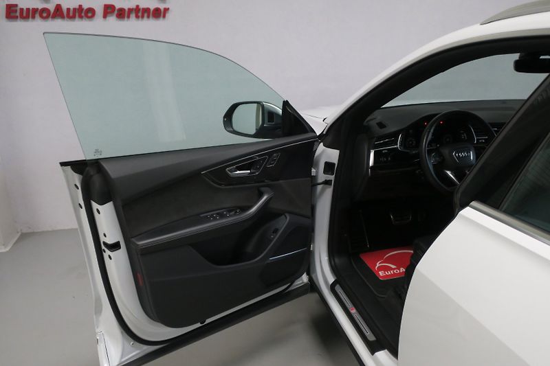 Audi SQ8 (2021) 4,0TDI V8 320 kW quattro - fotka 9 z 50