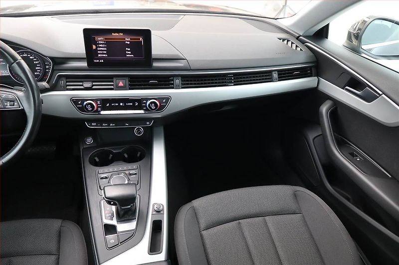 Audi A5 (2018) Sport 2.0 TDI - fotka 8 z 19