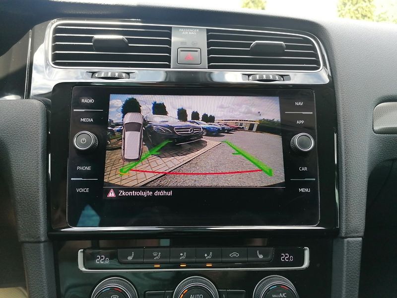 Volkswagen Golf (2020) 1.6 TDi IQ.Drive LED,ACC - fotka 11 z 32