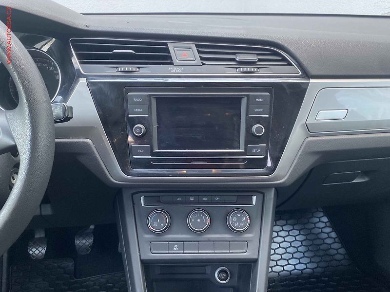 Volkswagen Touran (2017) 1.2 TSi, Trendline - fotka 12 z 15