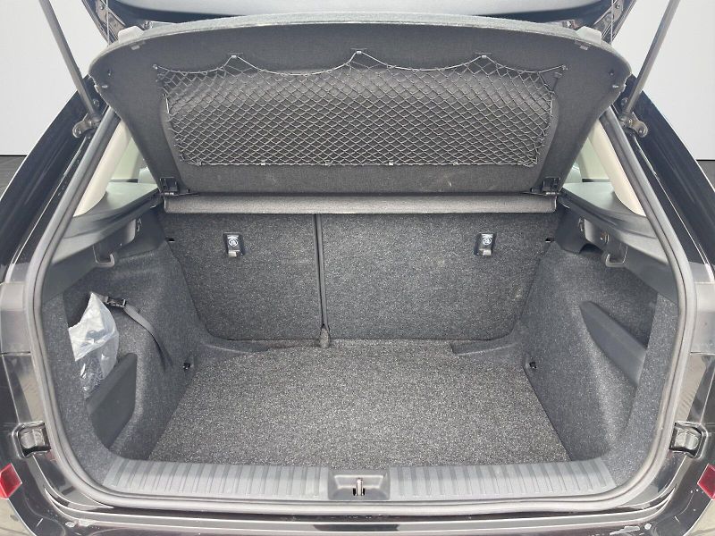 Škoda Kamiq (2025) 1.0 TSI 85 kW Selection - fotka 27 z 30