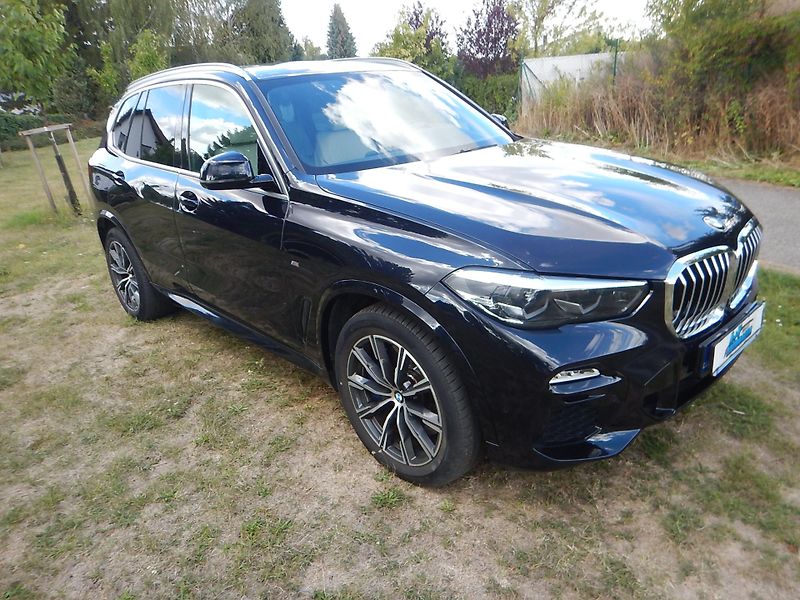 BMW X5 xDrive45e, ČR, 1. MAJ. - fotka 4 z 27
