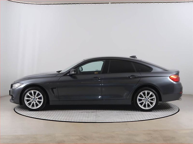 BMW Řada 4 (2014) 420i xDrive, 4X4, Navi - fotka 3 z 18