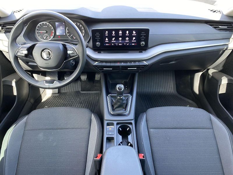 Škoda Octavia (2024) Combi 2.0 TDI Ambition - fotka 5 z 31