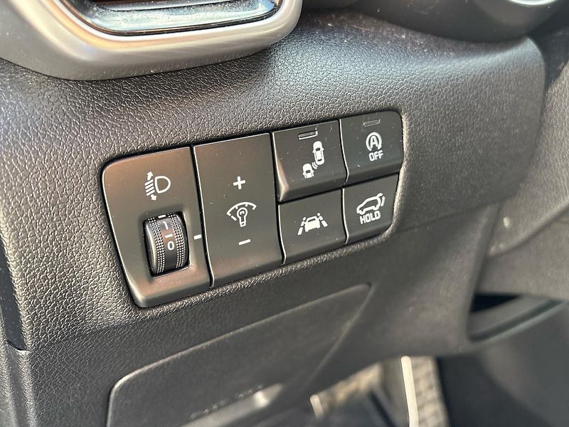 Kia Sportage (2021) 1.6 T-GDi 130kW 4x4 TOP DCT - fotka 19 z 29