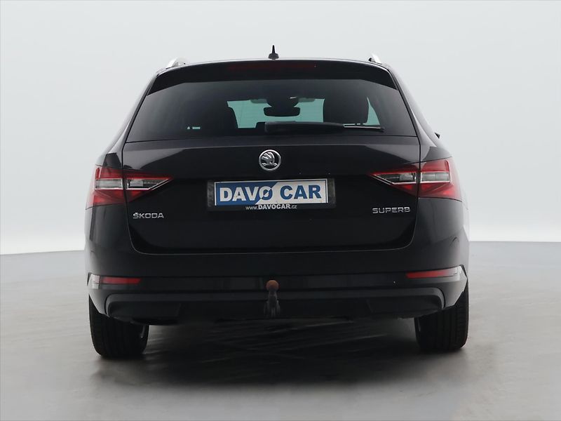 Škoda Superb 1.6 TDI Style+ Navi Tažné - fotka 6 z 28