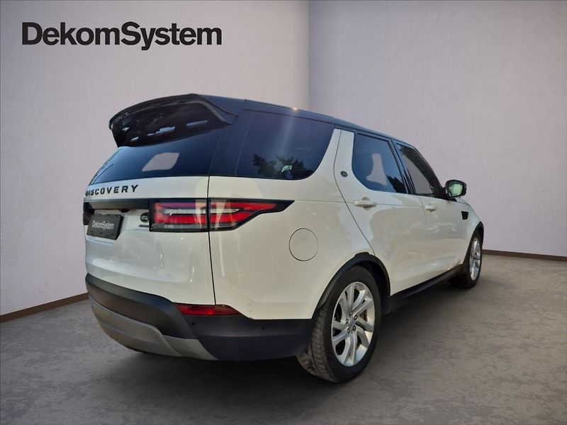 Land Rover Discovery 3,0 TDV6 HSE  5 - fotka 3 z 17