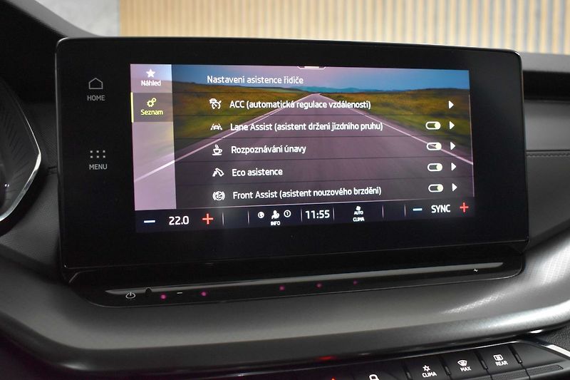 Škoda Octavia 2.0TDi*AMBITION*DPH*SERVIS - fotka 27 z 42