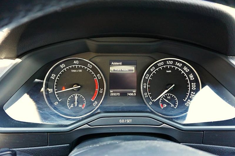 Škoda Superb (2018) STYLE 2,0 TSI 162 kW - fotka 52 z 58