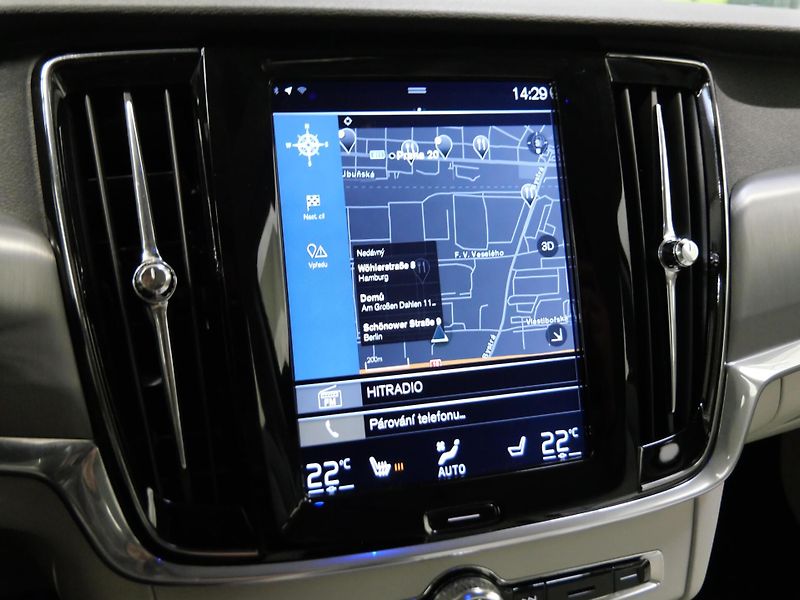 Volvo V90 - fotka 16 z 25