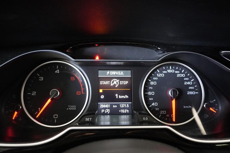 Audi A4 Allroad 2.0 TDi QUATTRO AUTOMAT - fotka 18 z 20