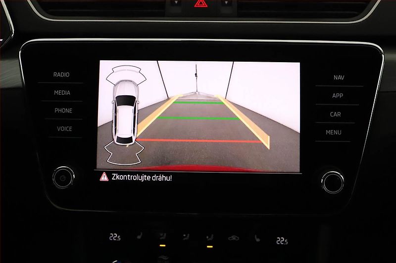 Škoda Superb (2022) Style 2.0 TDI - fotka 16 z 21