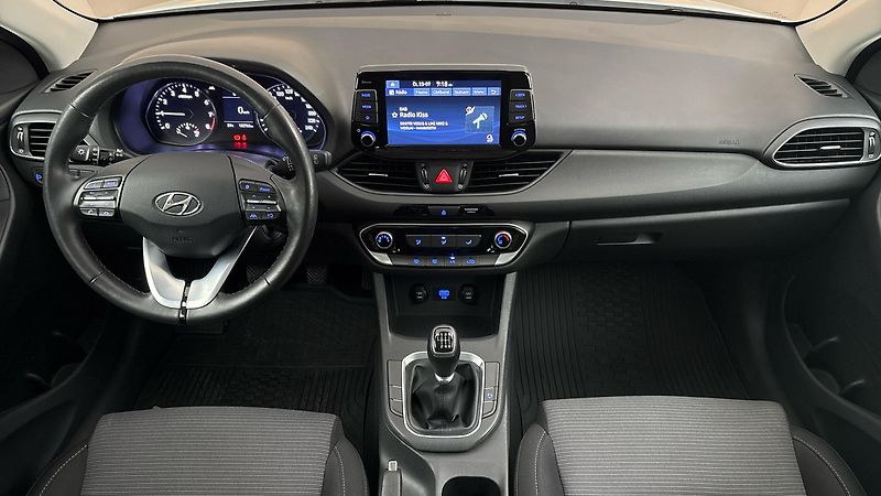 Hyundai i30 1.0 T-GDI Family Comfort Kombi - fotka 8 z 23