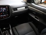 Mitsubishi Outlander (2017) 2.0, 4X4, Automat, 7 míst, ČR - náhled 8