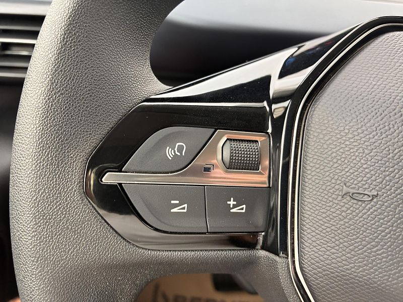 Peugeot Rifter EV50 kWh-100KW, REZERVACE - fotka 24 z 33