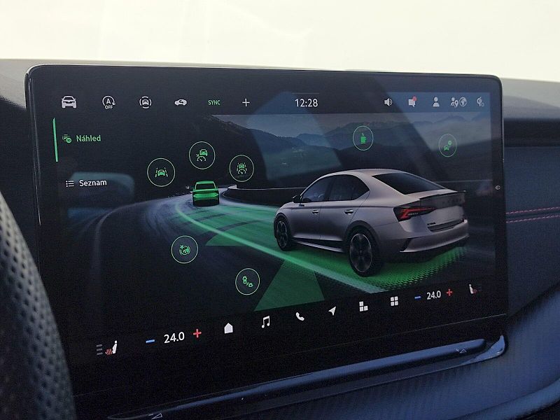 Škoda Octavia (2025) RS 2,0 Tsi  195 Kw DSG - fotka 18 z 41