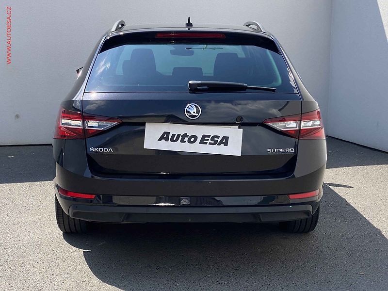 Škoda Superb (2016) 2.0 TDi - fotka 5 z 18