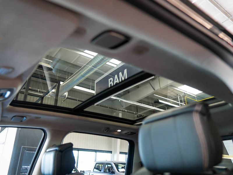 Dodge RAM (2026) 3.0 Tungsten, masážní sedadla - fotka 42 z 50