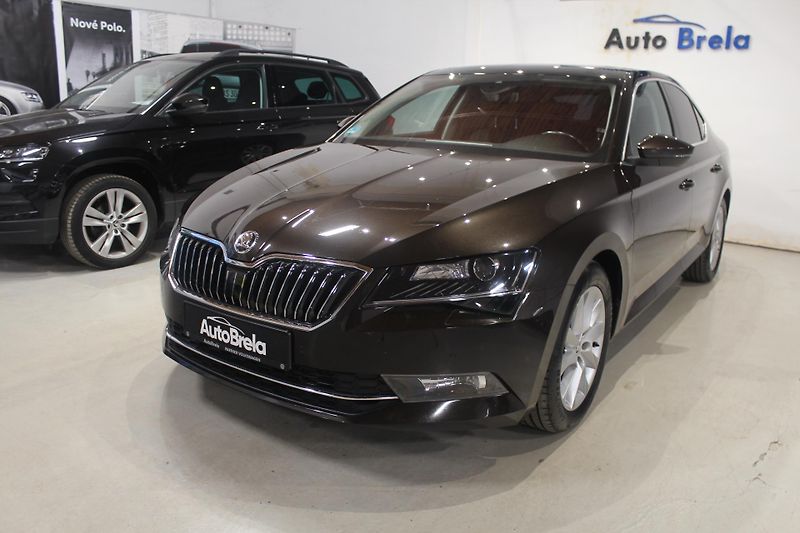 Škoda Superb (2015) 2.0TDI DSG STYLE+ Navi LED - fotka 5 z 43