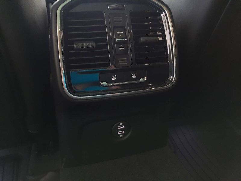Porsche Macan (2024) GTS (324kW/440k) PDK - fotka 24 z 27