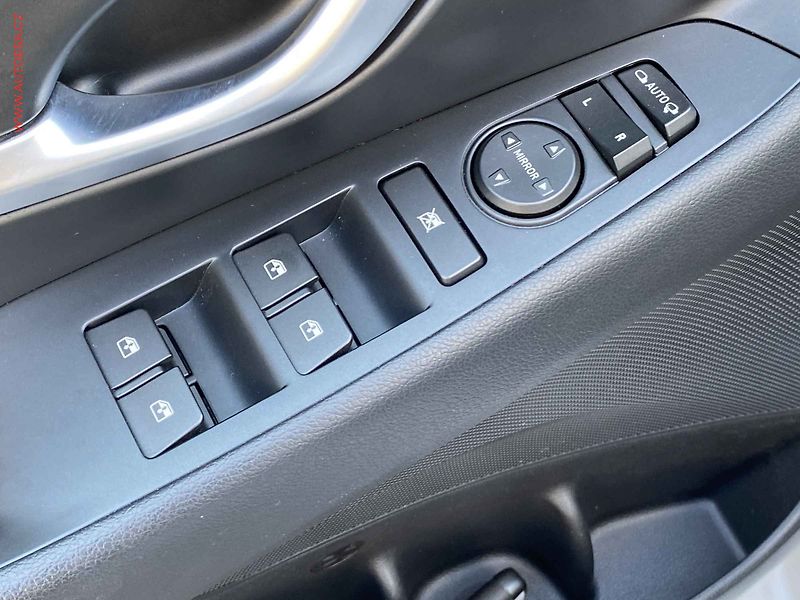 Hyundai i30 (2022) 1.5 T-GDi, Smart, kamera - fotka 11 z 17