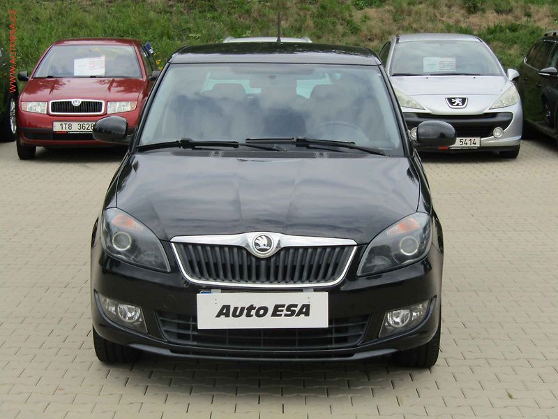 Škoda Fabia (2014) 1.2 TSi, 2.maj,ČR, Ambition - fotka 2 z 19