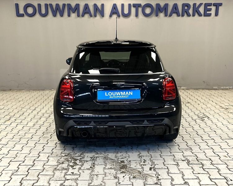 Mini Cooper - fotka 14 z 16