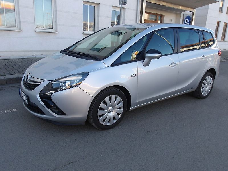 Opel Zafira 2,0DTi AUTOMAT !!! PĚKNÁ ! - fotka 2 z 41