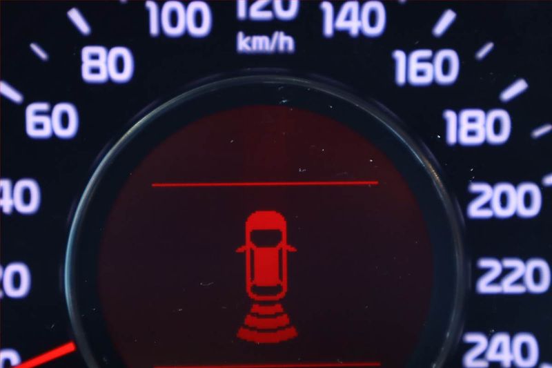 Kia Ceed (2014) 1.4 CVVT, Serv.kniha, Tempomat - fotka 18 z 24