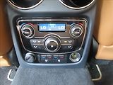 Jaguar XJ 3,0 V6, 4x4, Panorama, Nové ČR - náhled 32