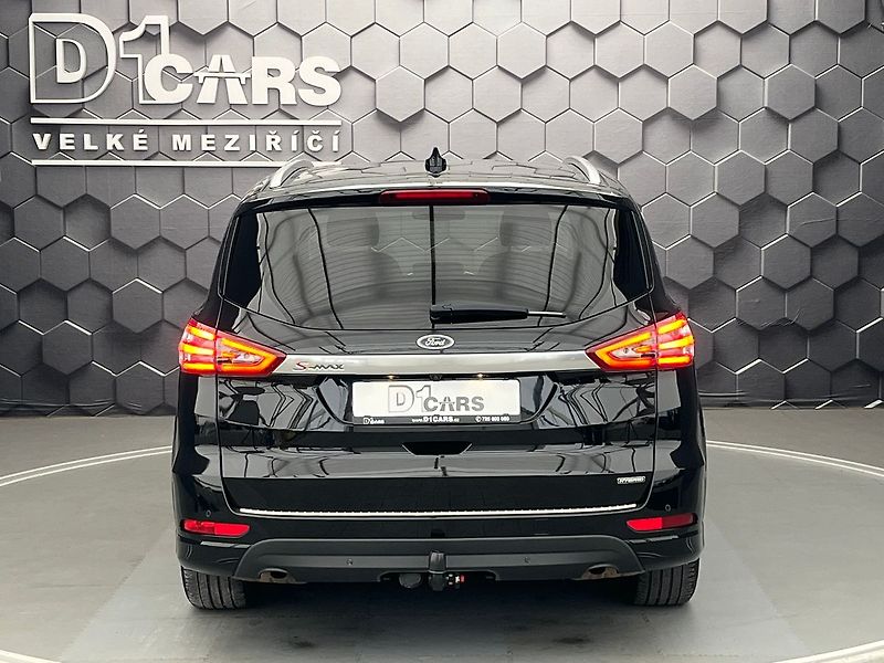 Ford S-MAX 2,5 HEV Titanium 7míst - fotka 3 z 70