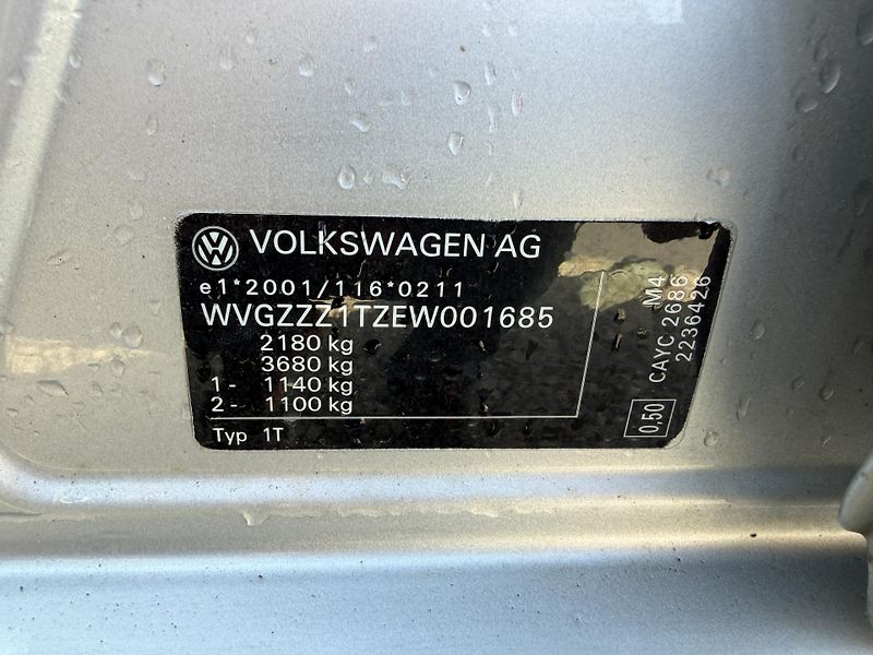 Volkswagen Touran 1,6 TDi/77kW - Webasto,TZ,... - fotka 53 z 60