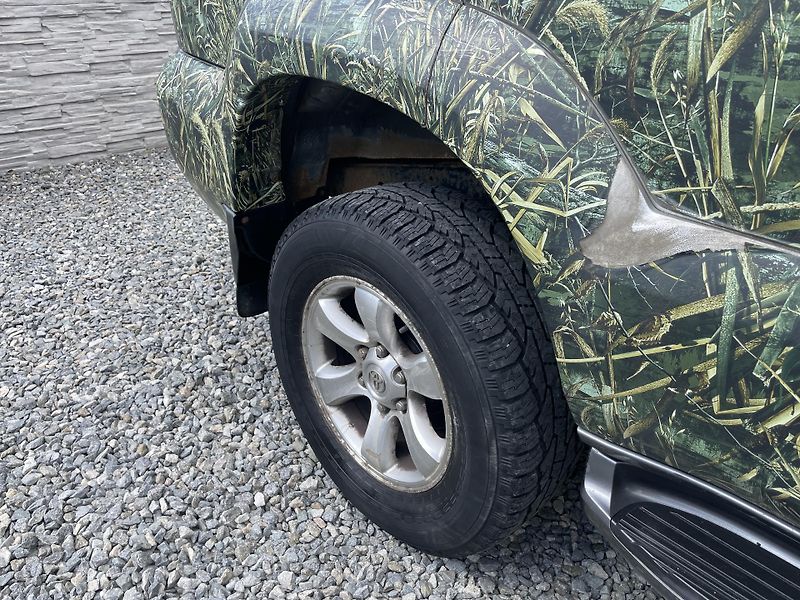 Toyota Land Cruiser 3.0TD 4x4 170PS AUT VÝBAVA !!! - fotka 55 z 180