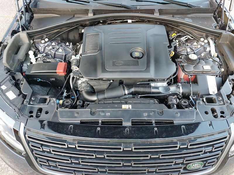 Land Rover Range Rover Velar (2024) 2,0 D200 S AWD - fotka 19 z 19